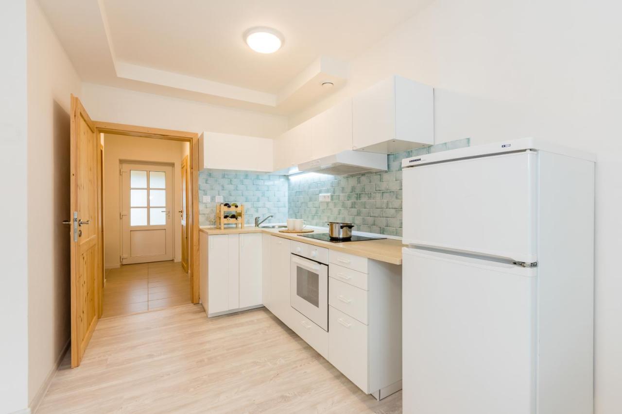 Apartmany Jedovary Trhové Sviny Екстериор снимка